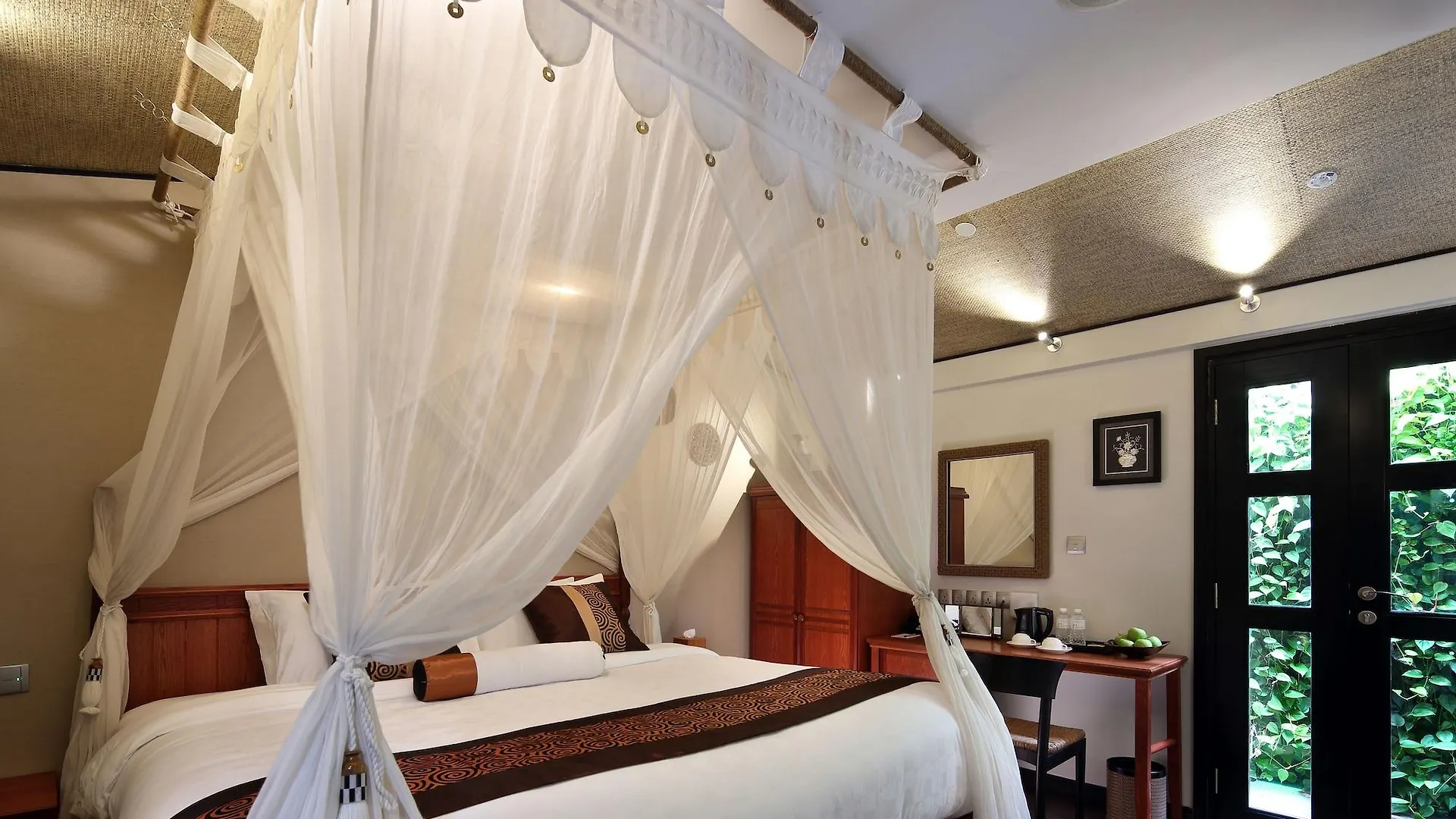 Hotel Clover 33 Jalan Sultan Singapore